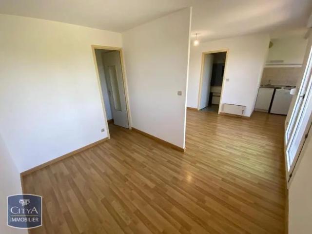 Appartement à louer 1 pièce 29.9m²