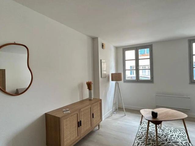 Appartement à louer 1 pièce 30.01m²