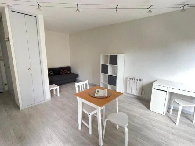 Appartement à louer 1 pièce 30.16m²