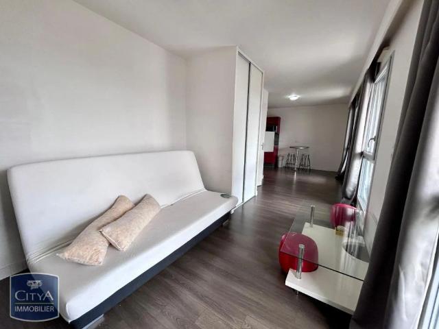 Appartement à louer 1 pièce 30.1m²