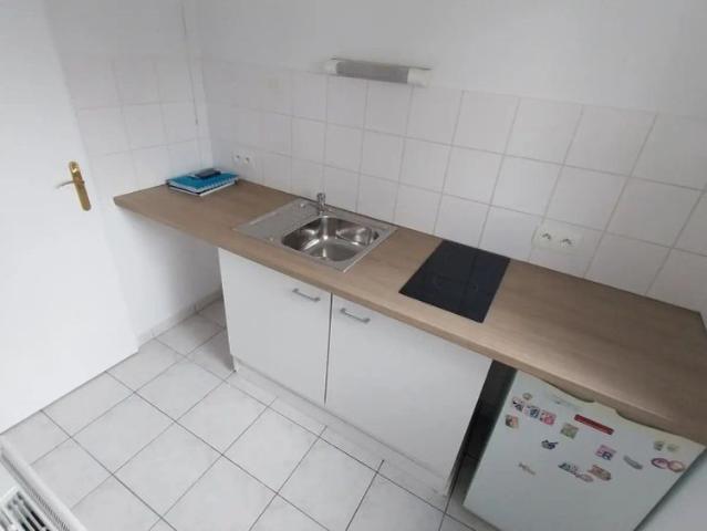 Appartement à louer 1 pièce 30.45m²