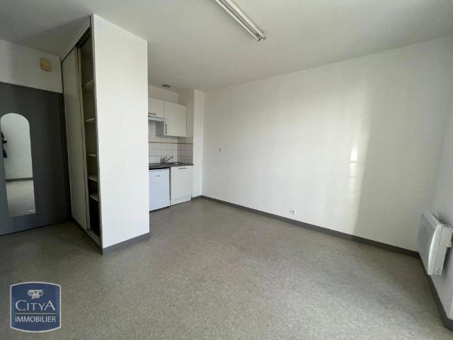 Appartement à louer 1 pièce 30.4m²