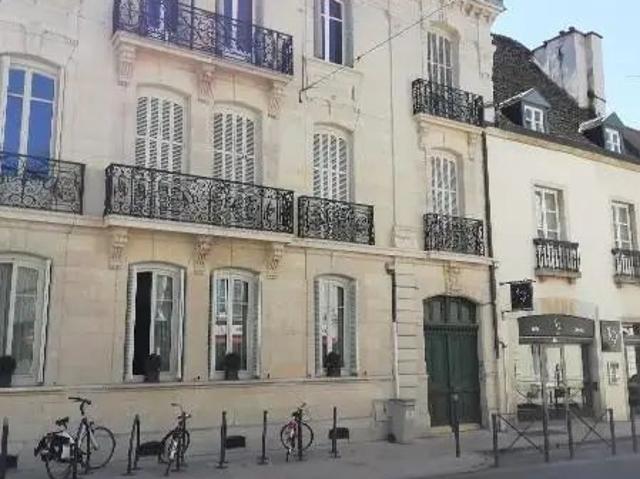 Appartement à louer 1 pièce 30.8m²