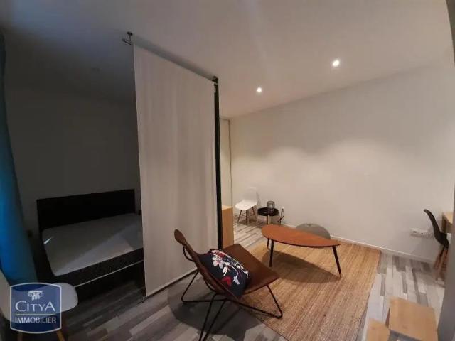 Appartement à louer 1 pièce 31.21m²