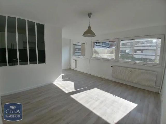 Appartement à louer 1 pièce 31.28m²