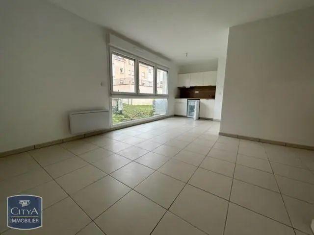 Appartement à louer 1 pièce 31.52m²