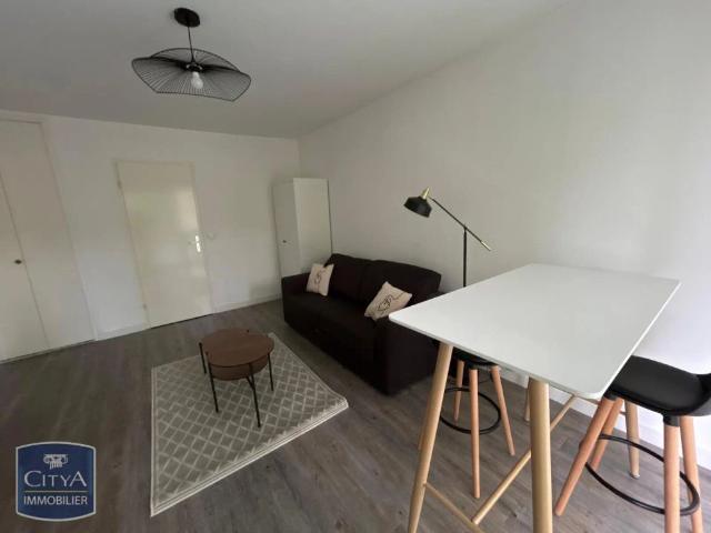 Appartement à louer 1 pièce 31.6m²