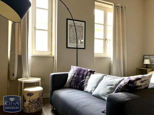 Appartement à louer 1 pièce 31.6m²