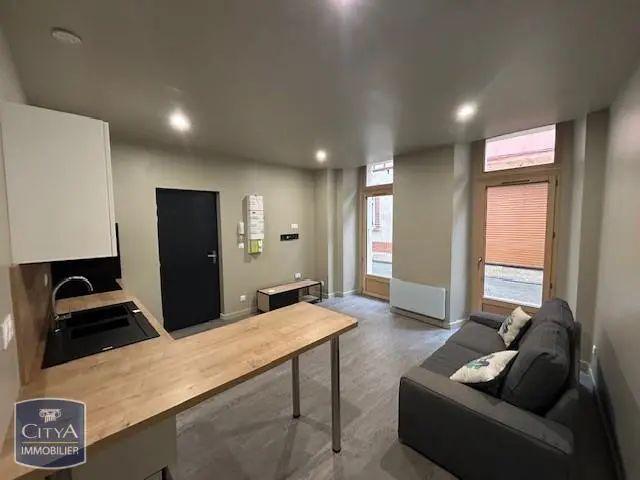 Appartement à louer 1 pièce 31.74m²