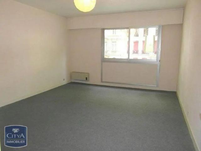 Appartement à louer 1 pièce 31.83m²