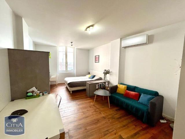 Appartement à louer 1 pièce 31.97m²