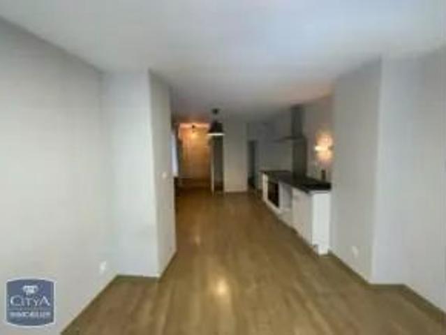 Appartement à louer 1 pièce 32.35m²