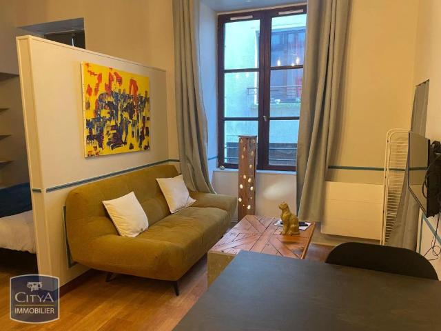 Appartement à louer 1 pièce 32.7m²