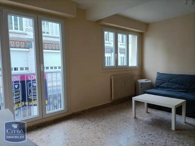 Appartement à louer 1 pièce 32.4m²
