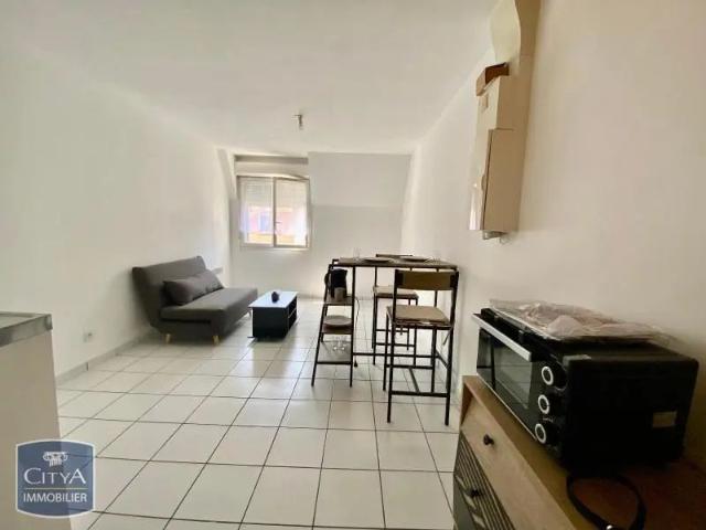 Appartement à louer 1 pièce 32.5m²