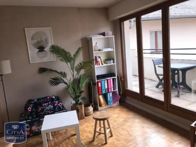 Appartement à louer 1 pièce 32.64m²