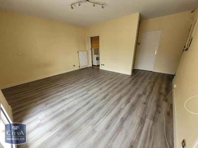Appartement à louer 1 pièce 32.66m²