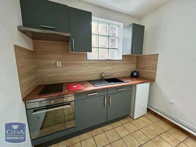Appartement à louer 1 pièce 32.9m²