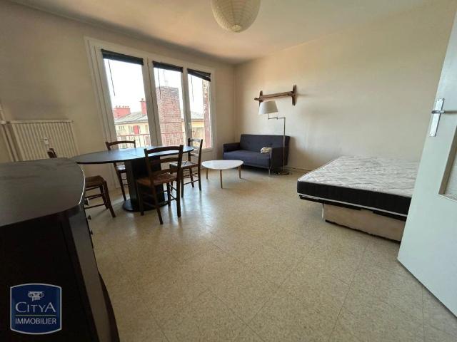 Appartement à louer 1 pièce 33.01m²