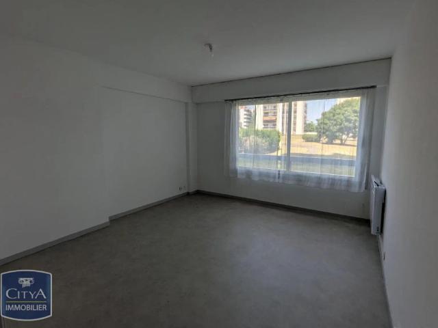 Appartement à louer 1 pièce 33.35m²
