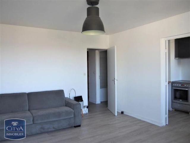 Appartement à louer 1 pièce 33.89m²