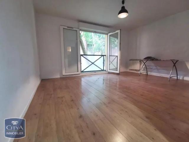 Appartement à louer 1 pièce 33m²