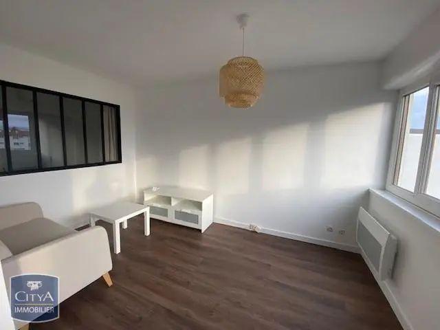 Appartement à louer 1 pièce 34.27m²