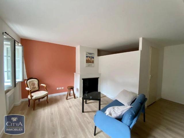 Appartement à louer 1 pièce 35.11m²