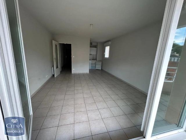 Appartement à louer 1 pièce 35.77m²