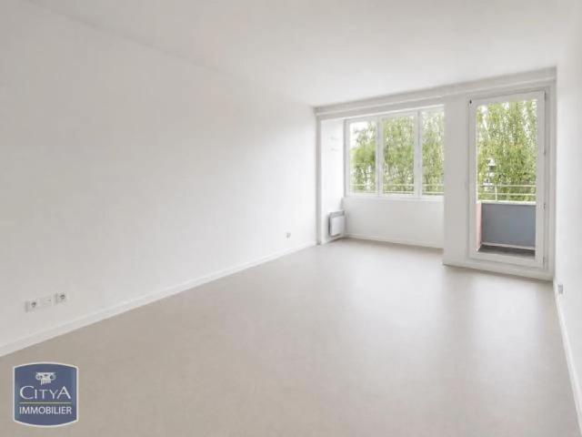 Appartement à louer 1 pièce 36.2m²
