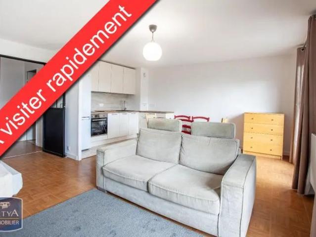 Appartement à louer 1 pièce 37.1m²