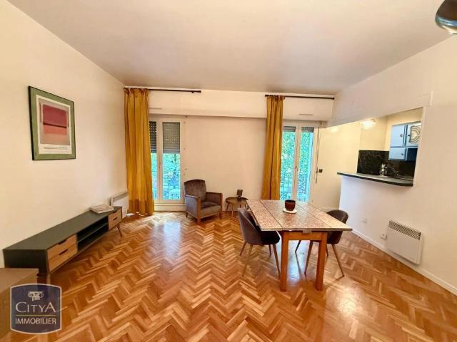 Appartement à louer 1 pièce 38.65m²