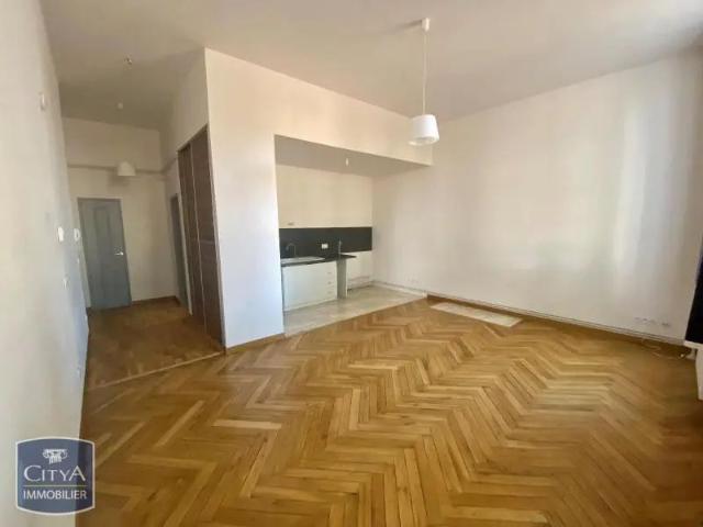 Appartement à louer 1 pièce 39.44m²