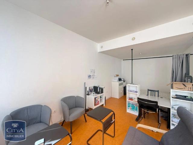 Appartement à louer 1 pièce 41.68m²