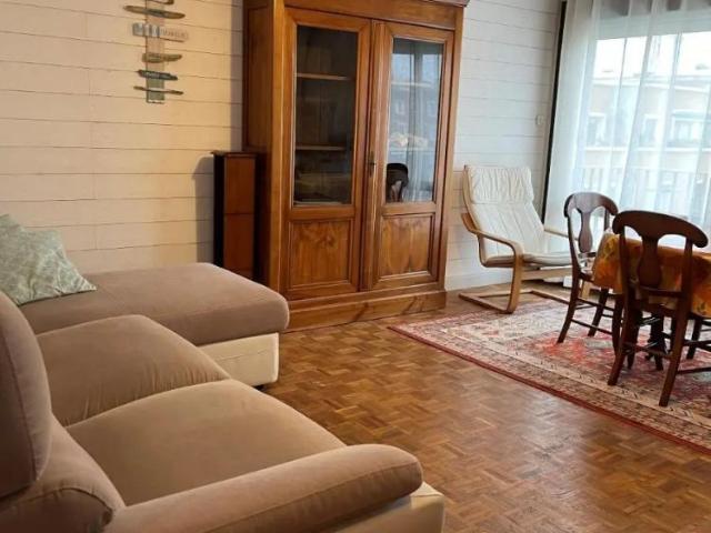 Appartement à louer 1 pièce 43m²