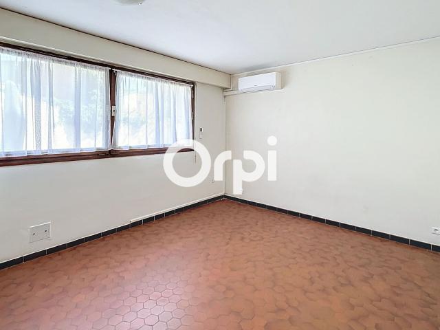 Location appartement, m² T 1 à Nancy, 385 €