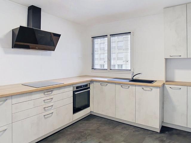 Appartement à louer 1 pièce 75,39 m