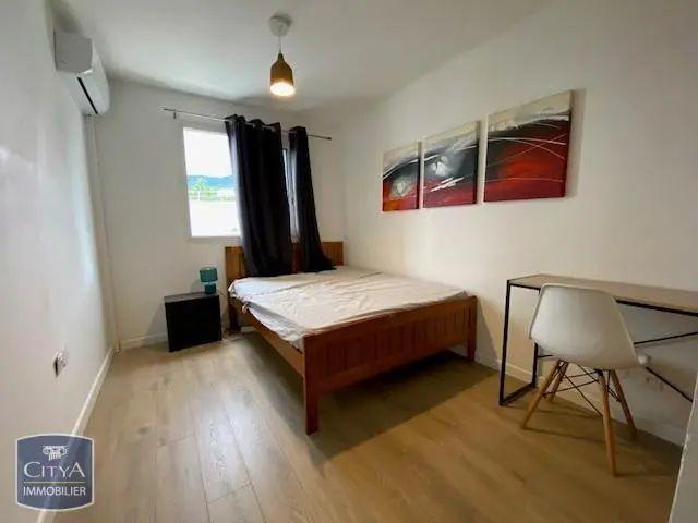 Appartement à louer 1 pièce 9.48m²