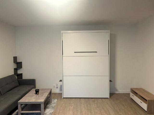 Appartement à louer, 1 pièce Chevry 01170