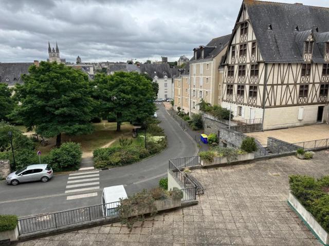 Appartement à louer, 1 pièce ANGERS 49000