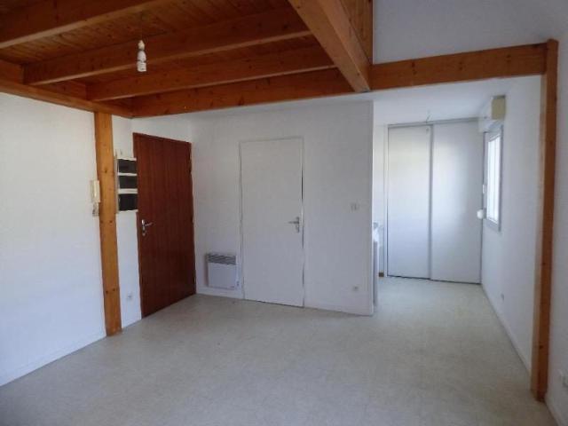 Appartement à louer, 1 pièce ANGERS 49100