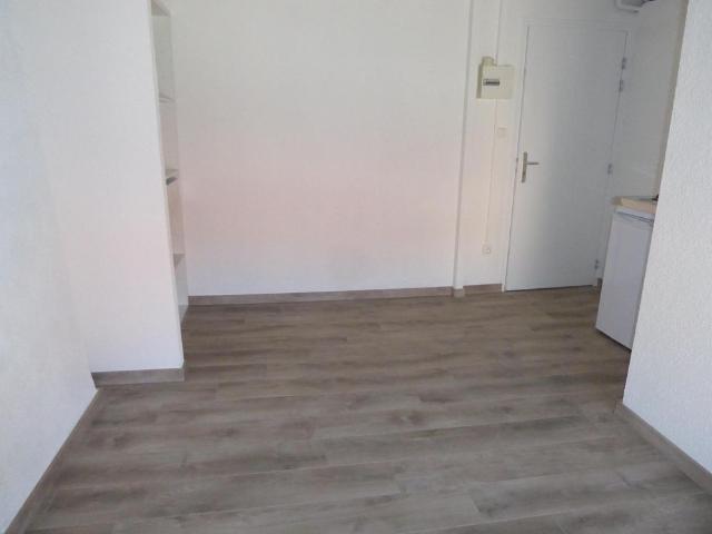 Appartement à louer, 1 pièce Aubenas 07200