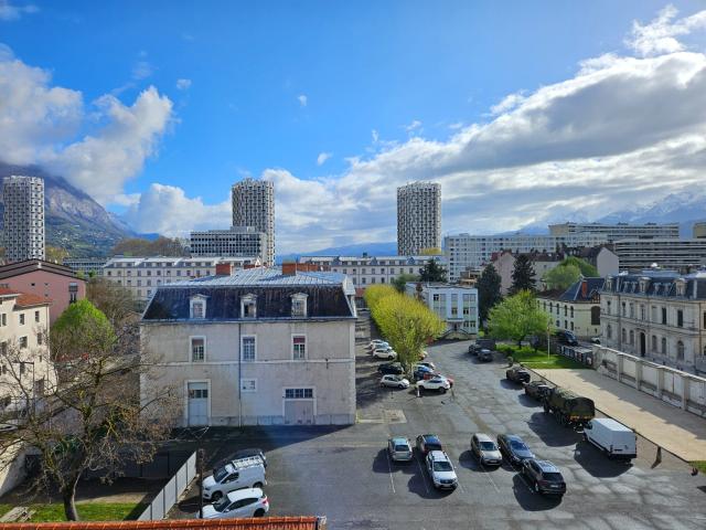 Appartement à louer, 1 pièce Grenoble 38000