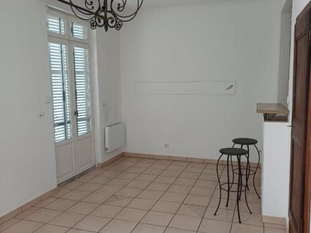 Appartement à louer, 1 pièce Dijon 21000