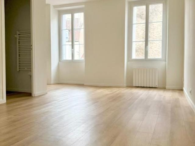 Appartement à louer, 1 pièce Dijon 21000