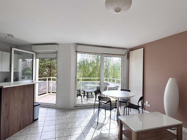 Appartement à louer, 1 pièce Fontaine lès Dijon 21121