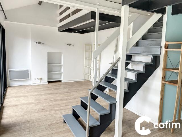 Appartement à louer, 1 pièce PAU 64000