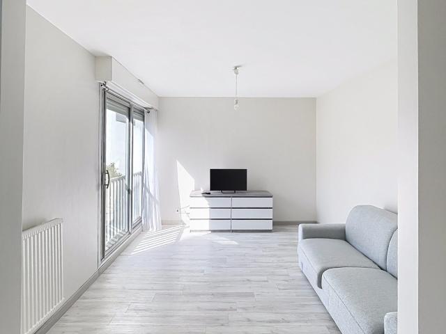 Appartement à louer, 1 pièce PAU 64000