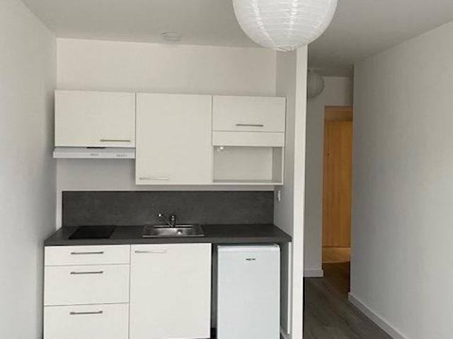 Appartement à louer, 1 pièce PAU 64000