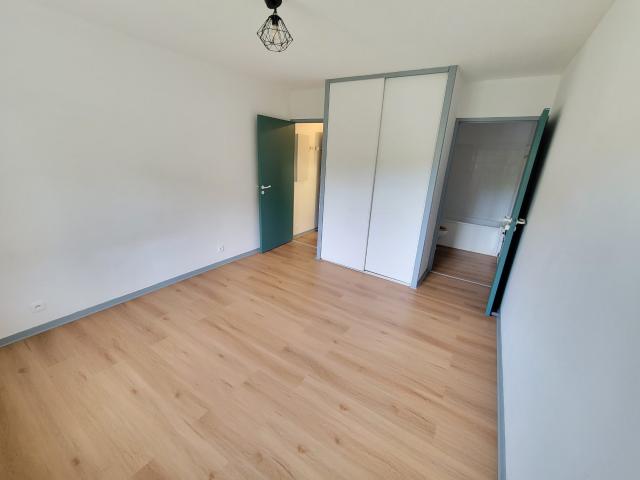 Appartement à louer, 1 pièce Pessac 33600